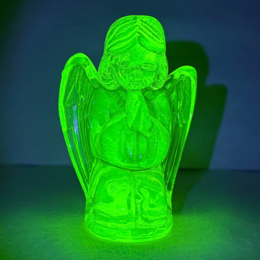 Mosser Vaseline Uranium Topaz Praying Angel Figurine Unmarked Strong UV Glow